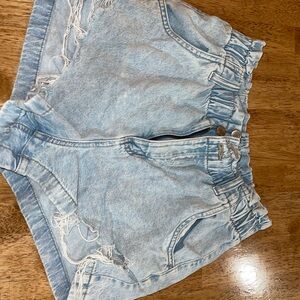 SO Women's Light Wash Jean Shorts